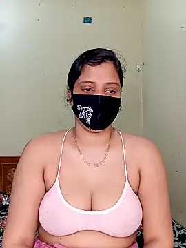 Snapshot of Rose-luckey chatting on December 5, 12:52 am Rose-luckey online show from December 5, 12:52 am