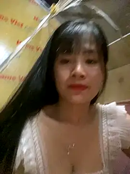 Snapshot of One-nice chatting on October 3, 12:24 pm One-nice online show from October 3, 12:24 pm