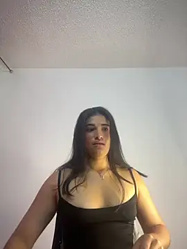 Snapshot of alice_shyness chatting on November 15, 1:47 am alice shyness online show from November 15, 1:47 am