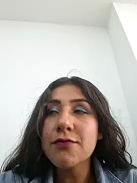 Snapshot of CAROLINE__07 chatting on December 5, 2:14 pm CAROLINE 07 online show from December 5, 2:14 pm