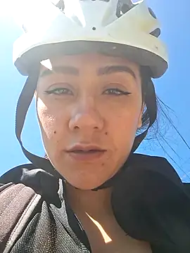 CAROLINE  07 online show from February 26, 2:38 pm