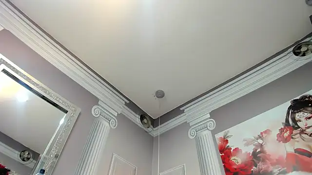 Snapshot of naughty_milf4u_ chatting on November 9, 12:42 am naughty milf4u online show from November 9, 12:42 am