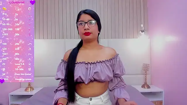 MelanyWayne  online show from June 12, 11:42 am