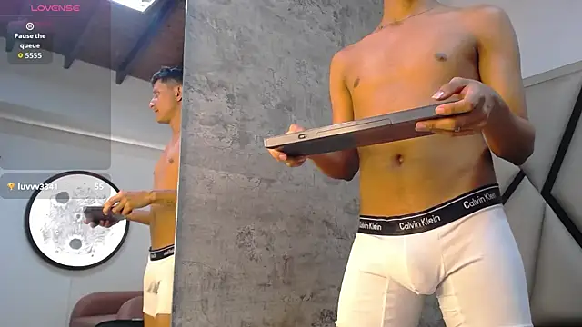  Leohot  online show from November 14, 3:33 pm