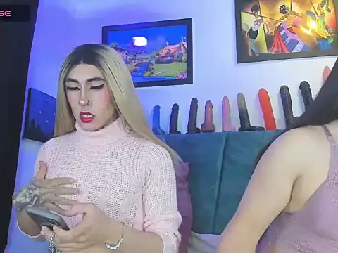 Snapshot of TransPrideAngels chatting on December 16, 12:26 am TransPrideAngels online show from December 16, 12:26 am