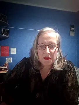 Feelineducentre online show from November 6, 9:05 pm