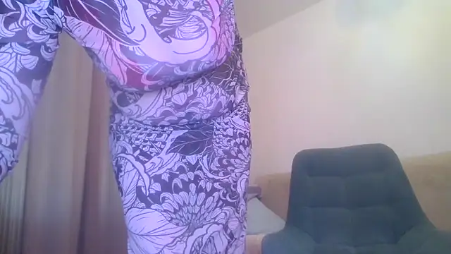 Snapshot of Sweetmurrr chatting on May 7, 2:11 pm Sweetmurrr online show from May 7, 2:11 pm