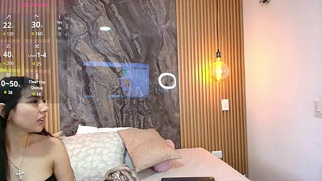 Snapshot of Alana-Jones chatting on September 23, 11:35 am Alana-Jones online show from September 23, 11:35 am