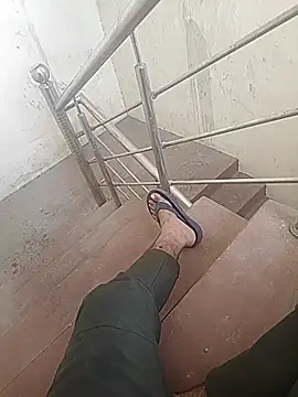 Snapshot of monty935 chatting on September 27, 8:52 am monty935 online show from September 27, 8:52 am