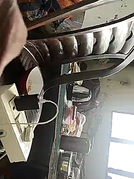 Snapshot of monty935 chatting on October 26, 9:48 am monty935 online show from October 26, 9:48 am