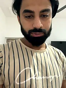 hottestboy03 online show from November 21, 5:28 am