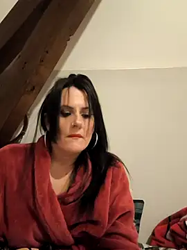 Snapshot of Sosso19squirt chatting on December 23, 2:09 am Sosso19squirt online show from December 23, 2:09 am