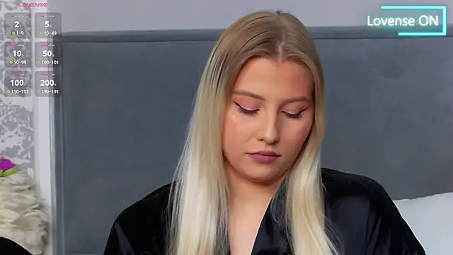 Snapshot of Amy_mit chatting on September 25, 10:19 am Amy mit online show from September 25, 10:19 am