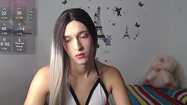 Snapshot of Macarena_05 chatting on September 18, 4:03 am Macarena 05 online show from September 18, 4:03 am