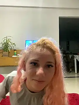 Snapshot of Bruna551 chatting on September 22, 1:51 am Bruna551 online show from September 22, 1:51 am