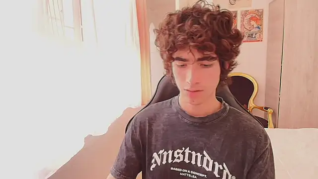 Snapshot of Nude_Boy18 chatting on October 24, 6:37 pm Nude Boy18 online show from October 24, 6:37 pm