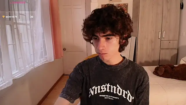 Snapshot of Nude_Boy18 chatting on November 10, 10:09 pm Nude Boy18 online show from November 10, 10:09 pm