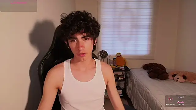 Nude Boy18 online show from June 19, 10:57 pm