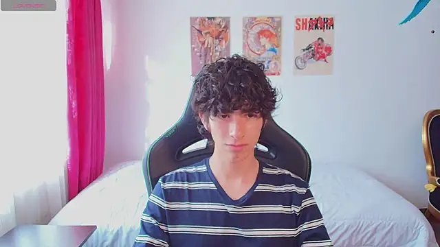 Snapshot of Nude_Boy18 chatting on July 10, 9:50 pm Nude Boy18 online show from July 10, 9:50 pm