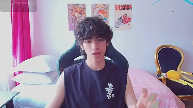 Snapshot of Nude_Boy18 chatting on July 17, 6:57 pm Nude Boy18 online show from July 17, 6:57 pm