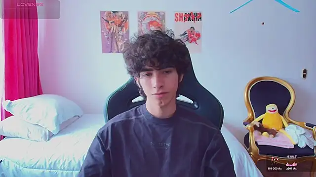 Snapshot of Nude_Boy18 chatting on July 21, 6:43 pm Nude Boy18 online show from July 21, 6:43 pm