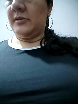 Snapshot of Aisha_manzur chatting on November 28, 5:04 pm Aisha manzur online show from November 28, 5:04 pm