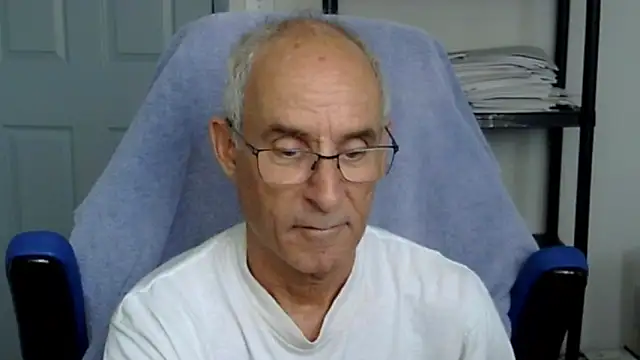 Snapshot of funone1999 chatting on September 28, 5:07 pm funone1999 online show from September 28, 5:07 pm