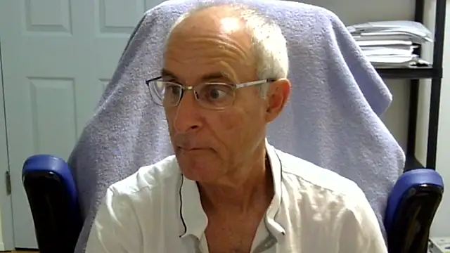 Snapshot of funone1999 chatting on October 12, 3:16 am funone1999 online show from October 12, 3:16 am