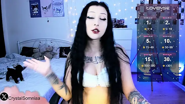 Snapshot of Crystal_somnia chatting on October 23, 4:23 am Crystal somnia online show from October 23, 4:23 am
