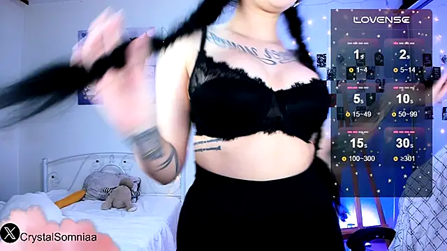 Snapshot of Crystal_somnia chatting on October 27, 6:01 pm Crystal somnia online show from October 27, 6:01 pm