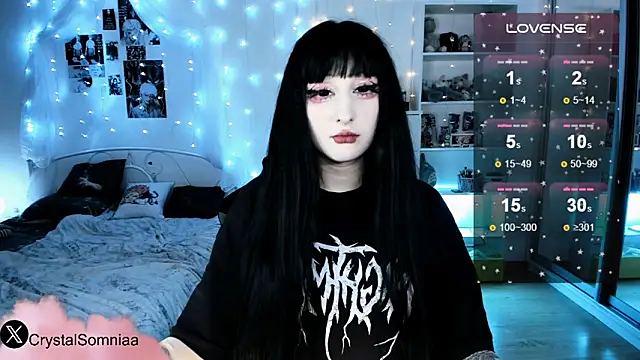 Snapshot of Crystal_somnia chatting on December 20, 7:43 pm Crystal somnia online show from December 20, 7:43 pm