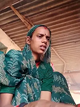 Snapshot of Joshi_Love143 chatting on September 16, 3:40 am Joshi Love143 online show from September 16, 3:40 am