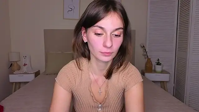 Little mia   online show from November 24, 10:31 pm