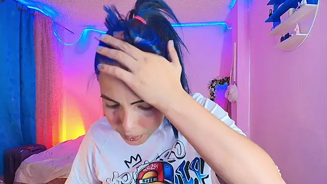 MiSofialeal online show from February 20, 6:08 pm