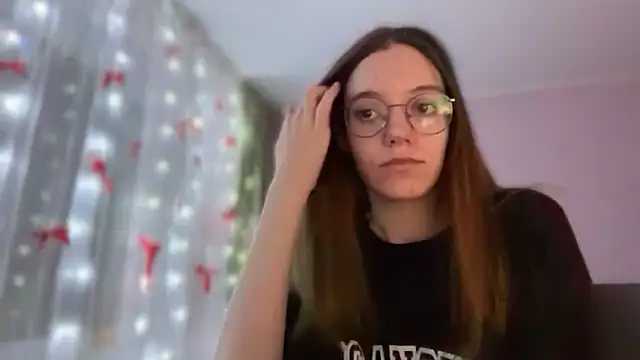 Snapshot of Vietero chatting on February 25, 1:26 am Vietero online show from February 25, 1:26 am