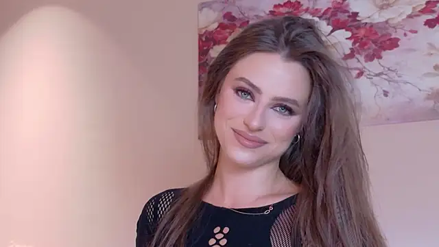 Snapshot of Sienna_Voss chatting on June 27, 8:47 pm Sienna Voss online show from June 27, 8:47 pm