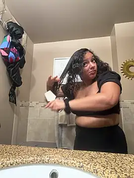 allybluee777 online show from December 15, 2:21 pm