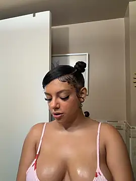 allybluee777 online show from February 6, 3:26 pm