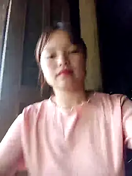 Snapshot of XoiXoi232 chatting on October 13, 1:27 am XoiXoi232 online show from October 13, 1:27 am