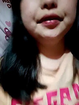 XoiXoi232 online show from March 3, 11:05 am