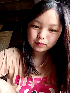 XoiXoi232 online show from April 28, 5:12 am