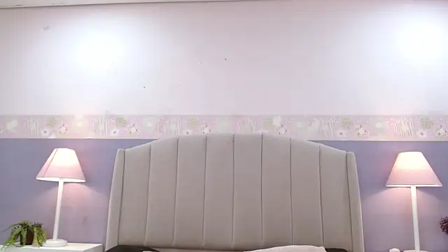 Snapshot of Isabelgh_ chatting on July 25, 7:44 pm Isabelgh online show from July 25, 7:44 pm