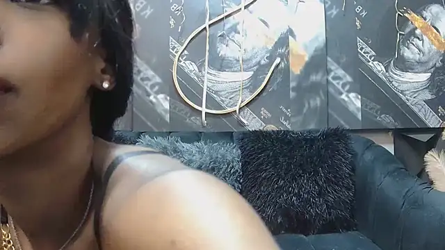 Lilmisbaddyxxx online show from May 25, 11:11 pm