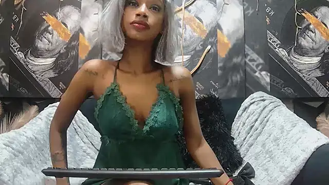 Lilmisbaddyxxx online show from June 23, 6:06 pm