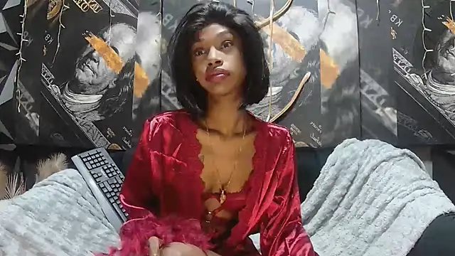 Lilmisbaddyxxx online show from July 24, 6:17 pm