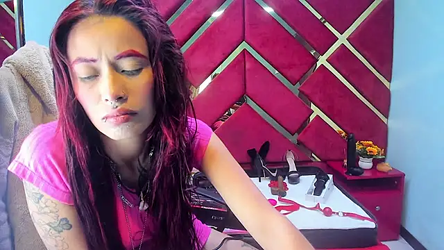 Snapshot of Kataleya_Luck chatting on November 26, 3:29 am Kataleya Luck online show from November 26, 3:29 am