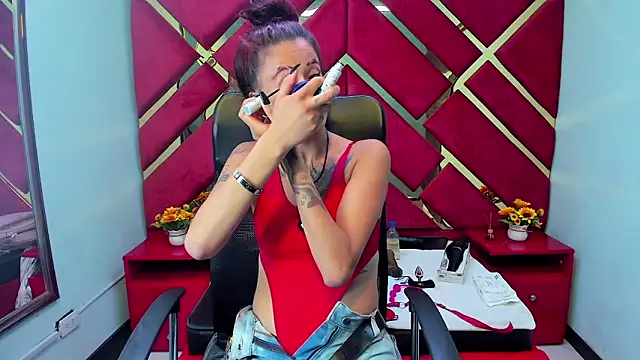 Snapshot of Kataleya_Luck chatting on December 2, 3:34 am Kataleya Luck online show from December 2, 3:34 am