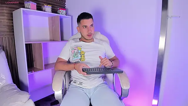 Axel grey  online show from October 17, 12:19 pm