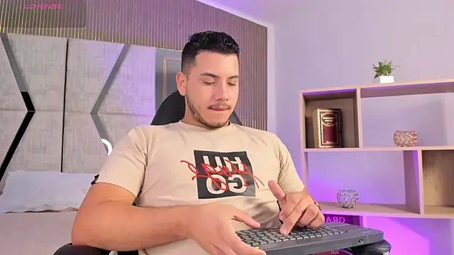 Axel grey  online show from February 28, 12:28 pm