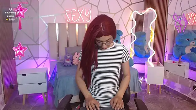 CYRUS TAY online show from November 24, 4:51 pm